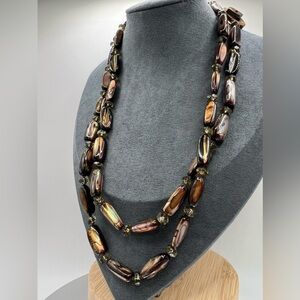 Vintage dyed abalone necklace 17 1/2 inch drop